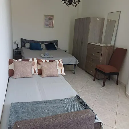 Flogita Holiday Apartments * Flogita