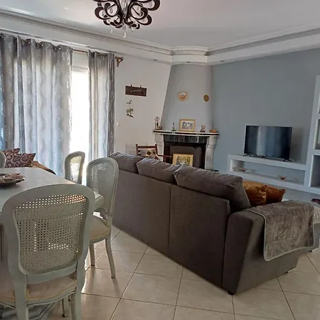 بيت للعطل Flogita Holiday Apartments *